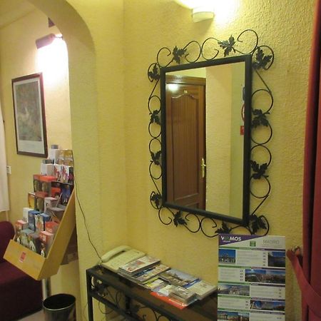 Hostal Prim มาดริด ภายนอก รูปภาพ